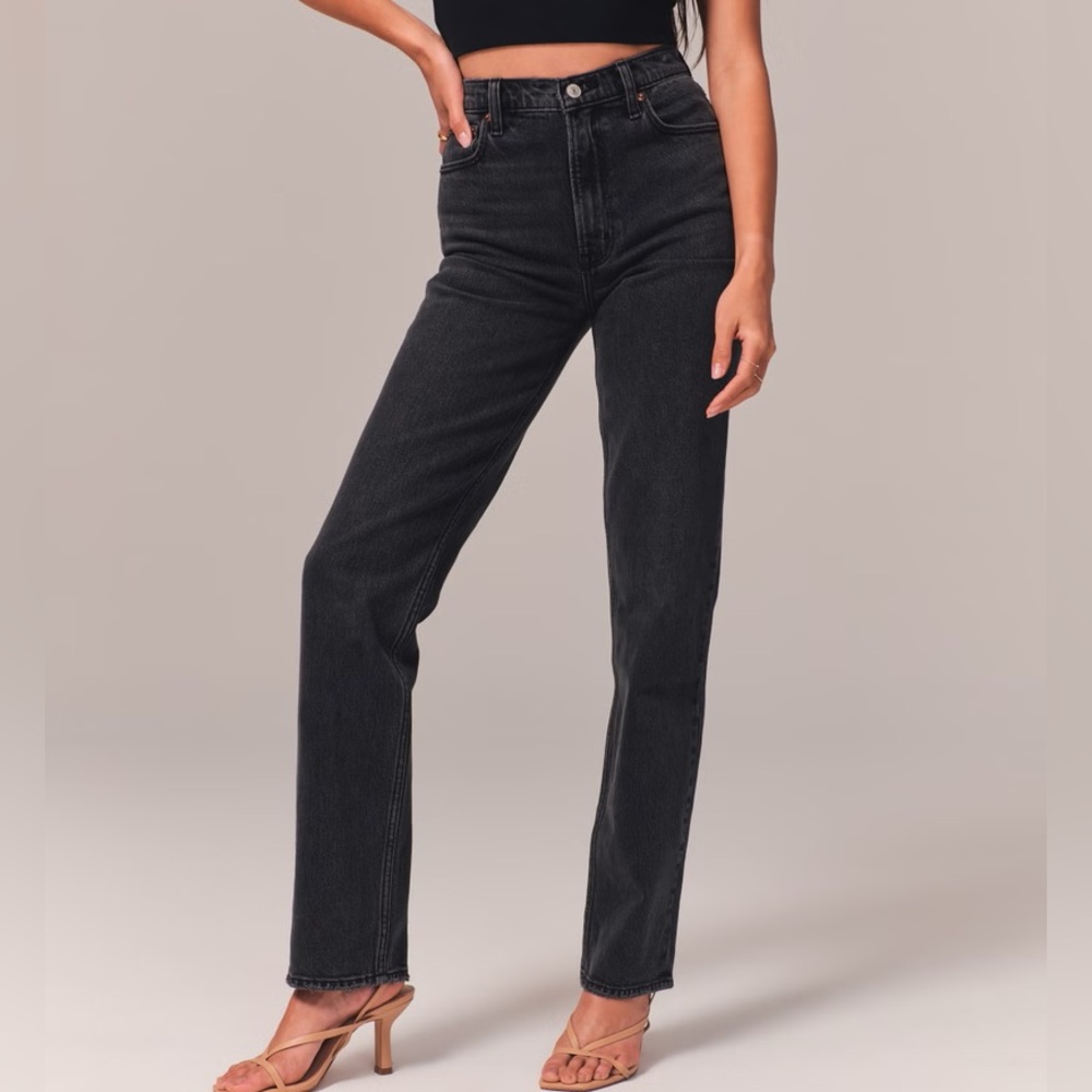 Abercrombie Black ‘90s Straight Ultra High Rise Jean